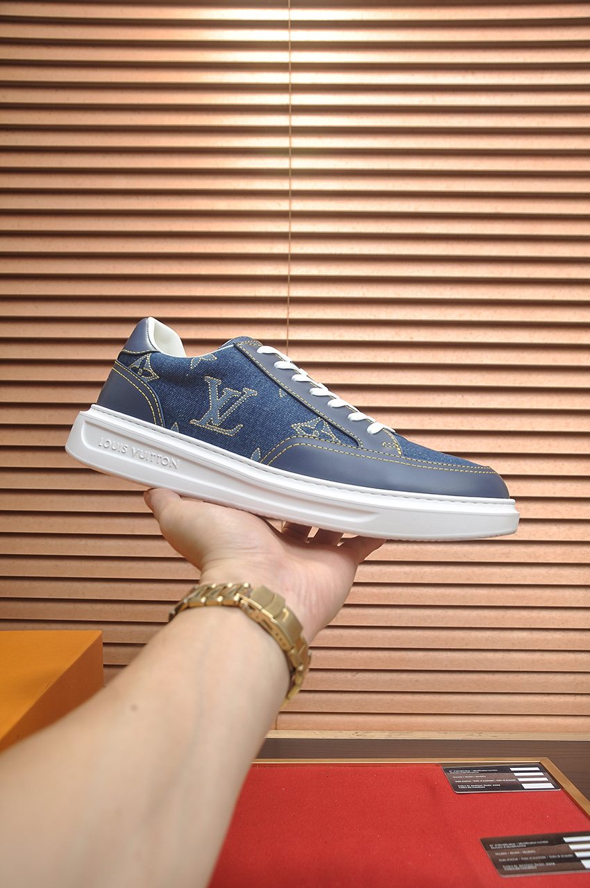 Louis Vuitton Blue Monogram Low-Top Sneakers — model