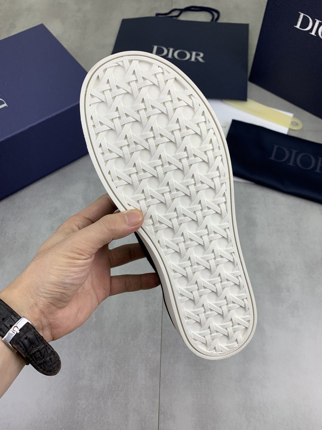 微商相册测试鞋子-Dior Logo-Pattern Canvas Slip-On Sneakers — detail