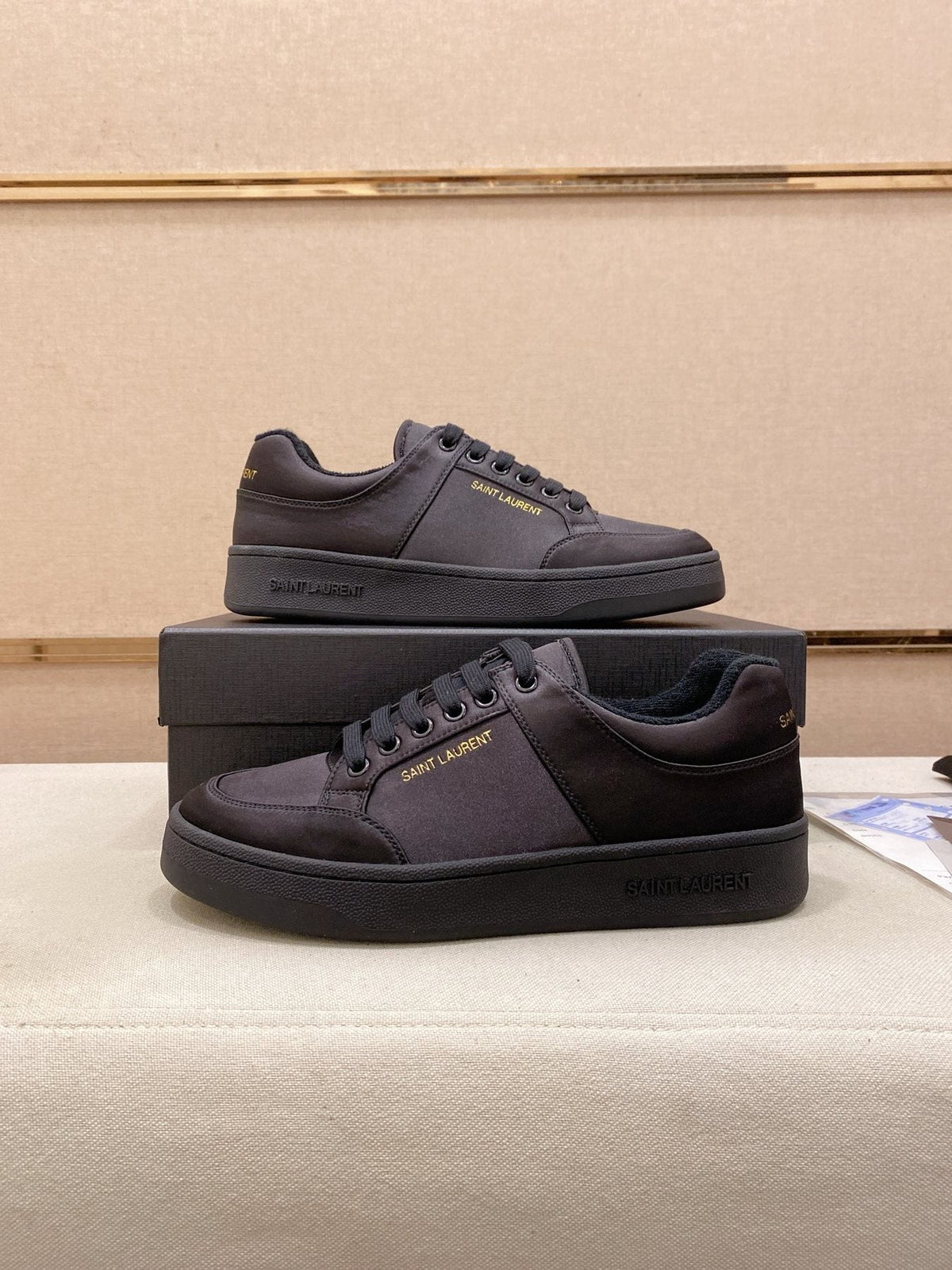 Saint Laurent Dark Gray Low-Top Sneakers — front