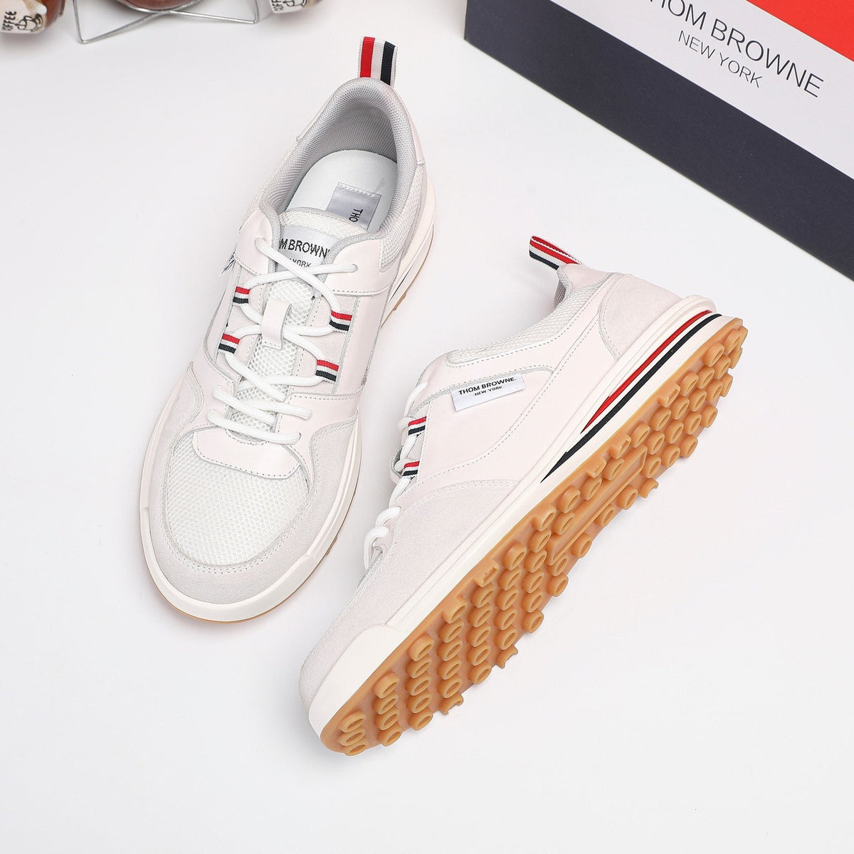 Thom Browne White Navy Panel Low-Top Sneakers — front