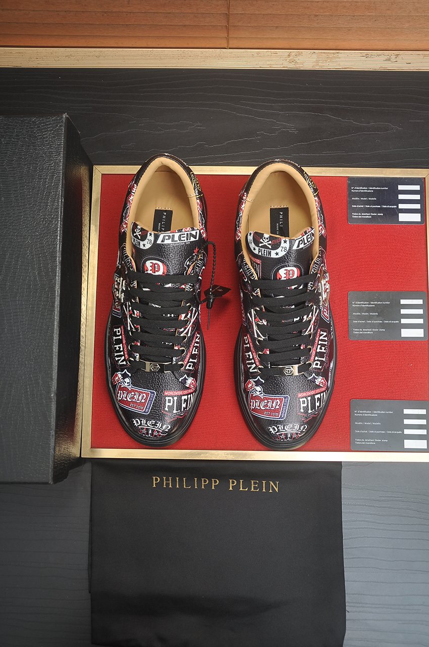 Philipp Plein Graphic Print Low-Top Sneakers — front