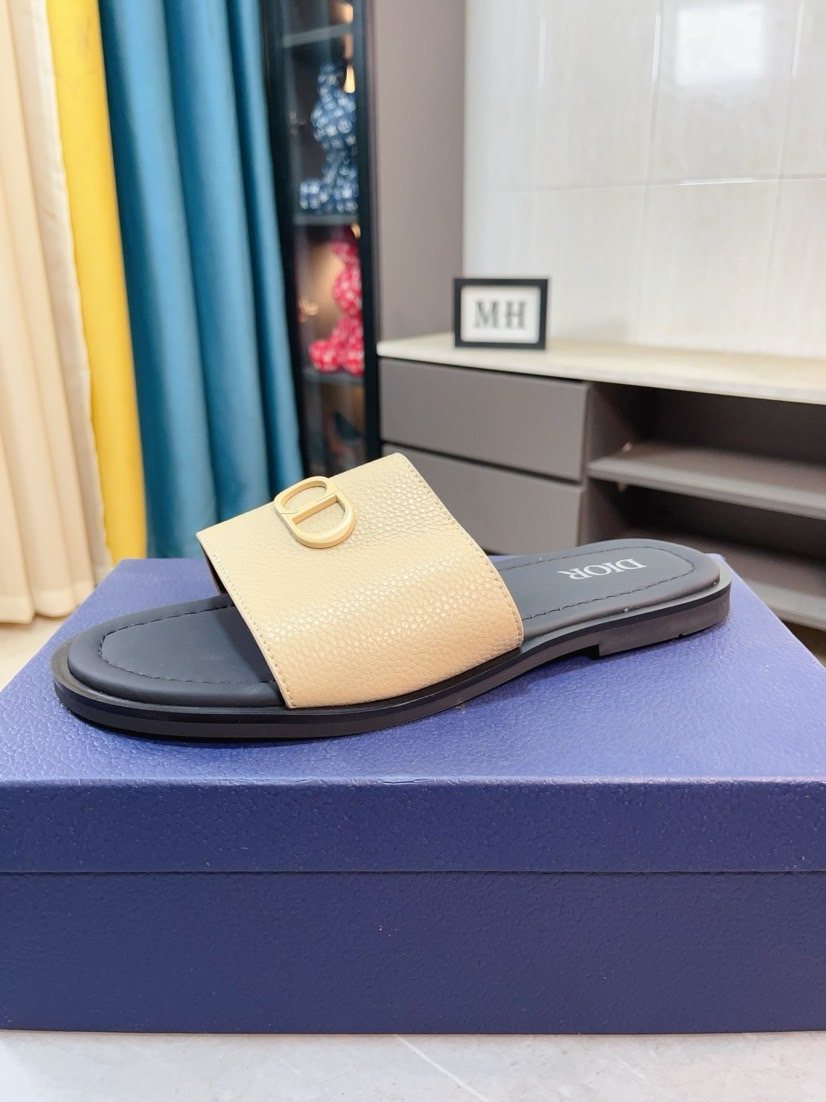 Dior Textured Buckle Slide Sandals — front