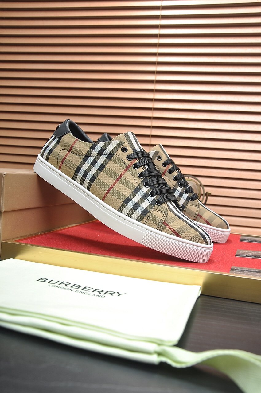 Burberry Tan Plaid Low-Top Sneakers — front