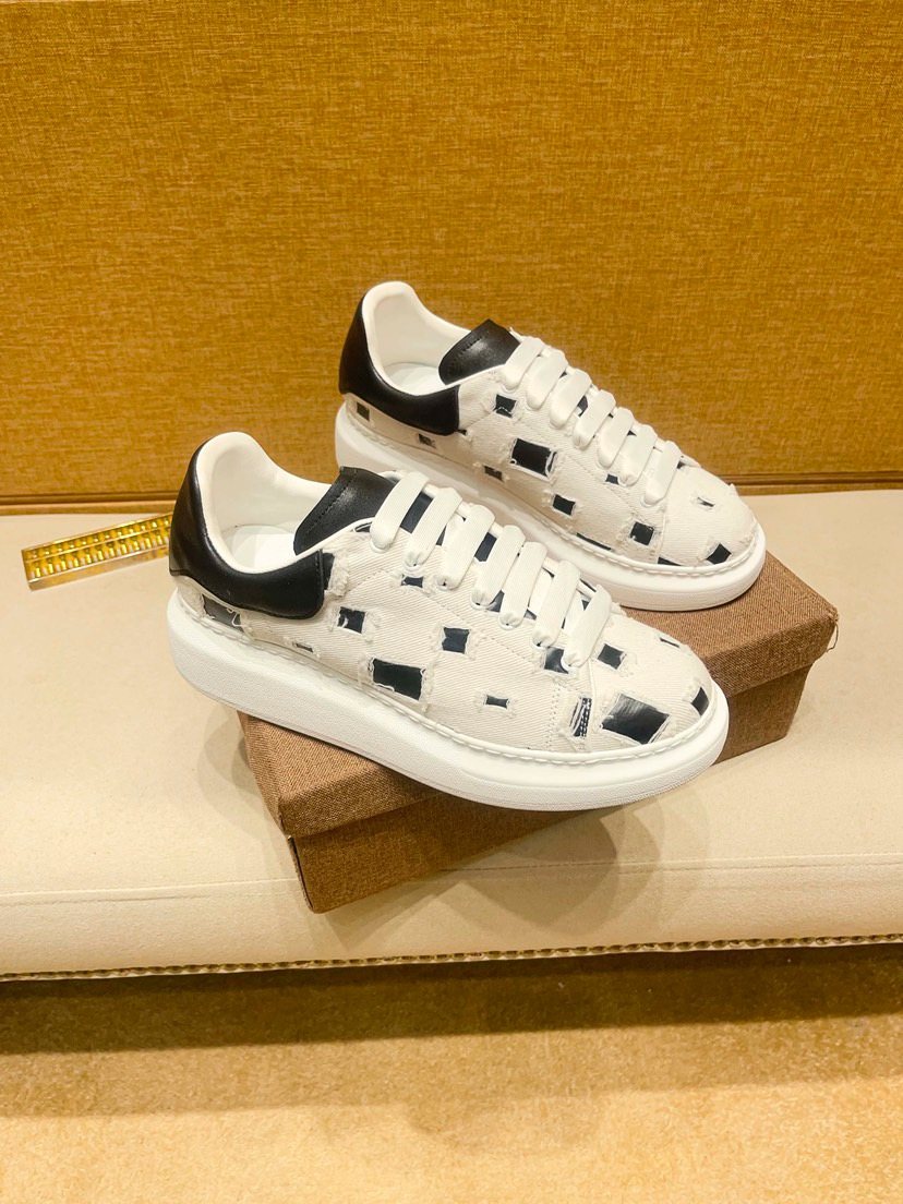 Patterned Low-Top Sneakers — front