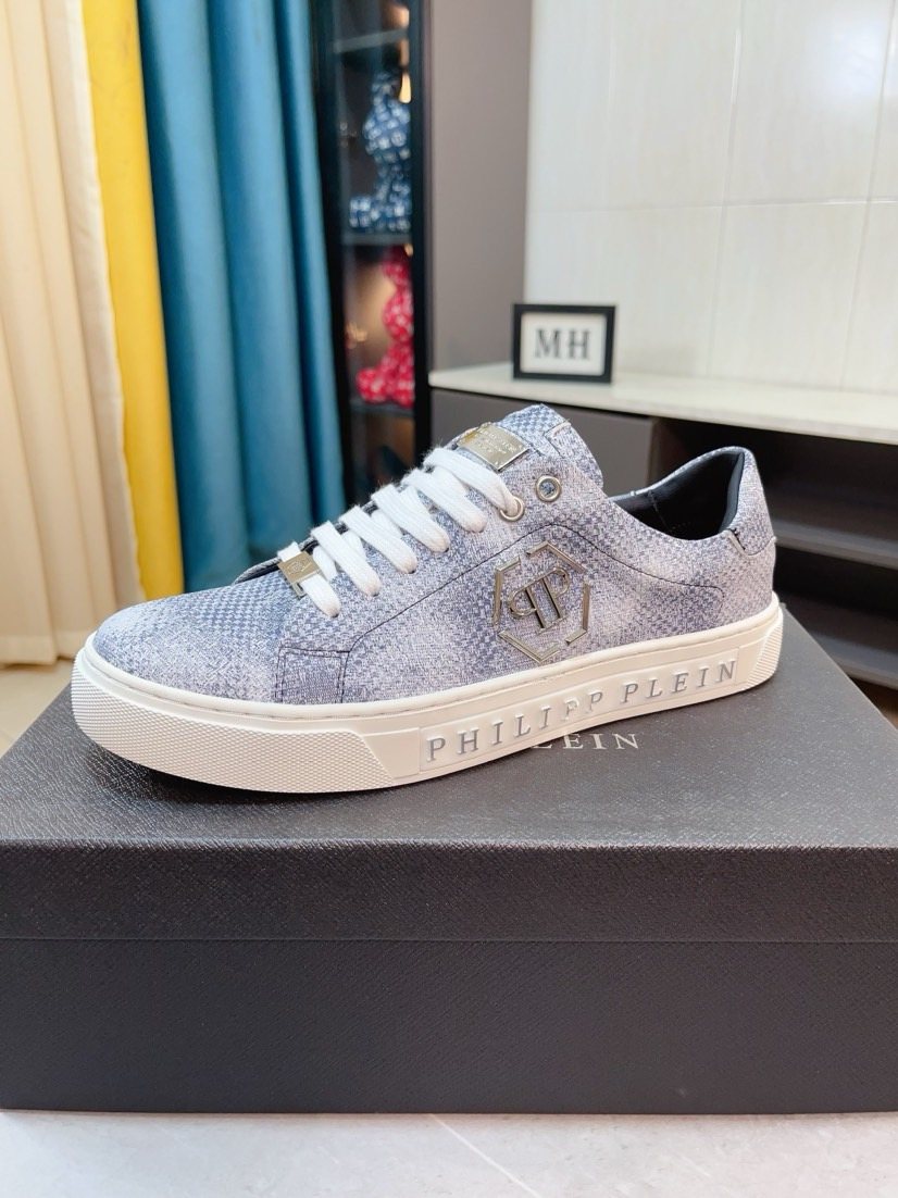 PHILIPP PLEIN Textured Low-Top Sneakers — front