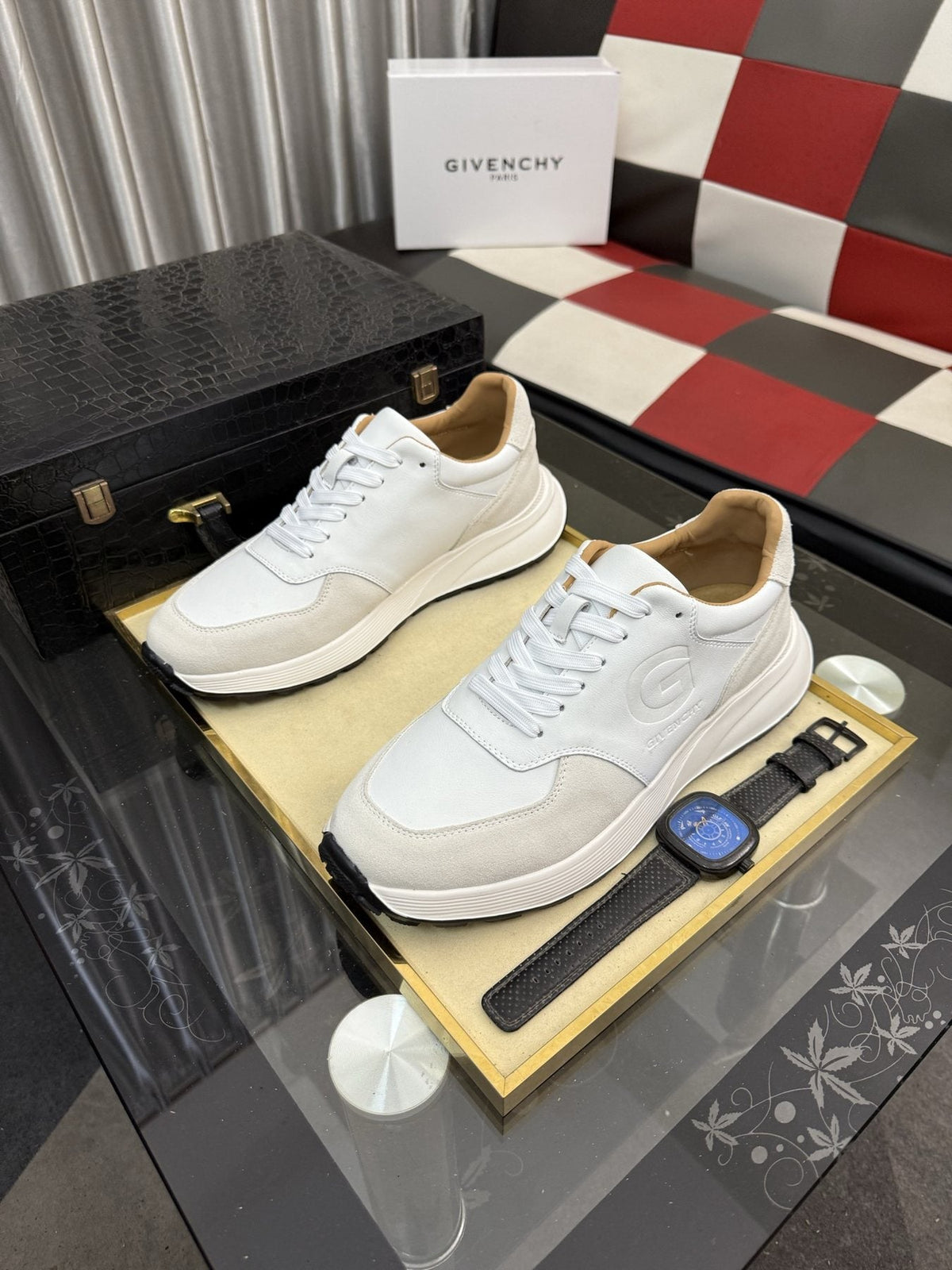 Givenchy Panel Low-Top Sneakers — front