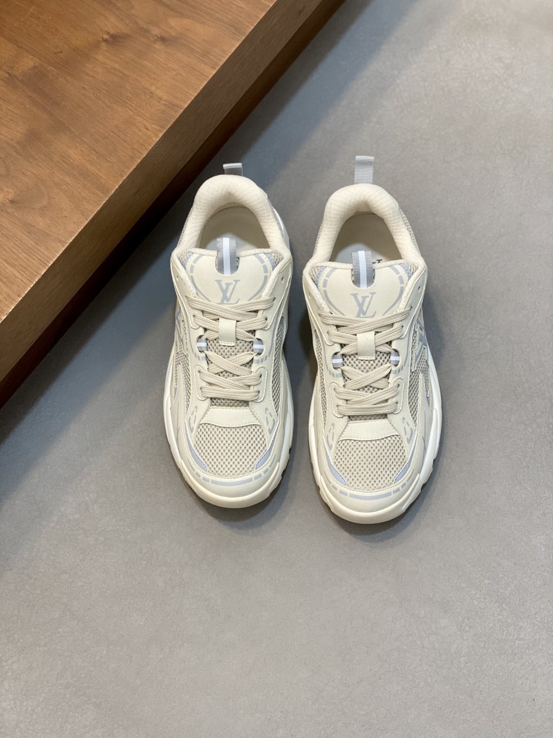 Louis Vuitton Run 2.0 Sneakers — front