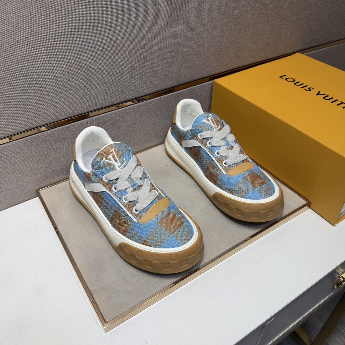 Louis Vuitton Patterned Low-Top Sneakers — front