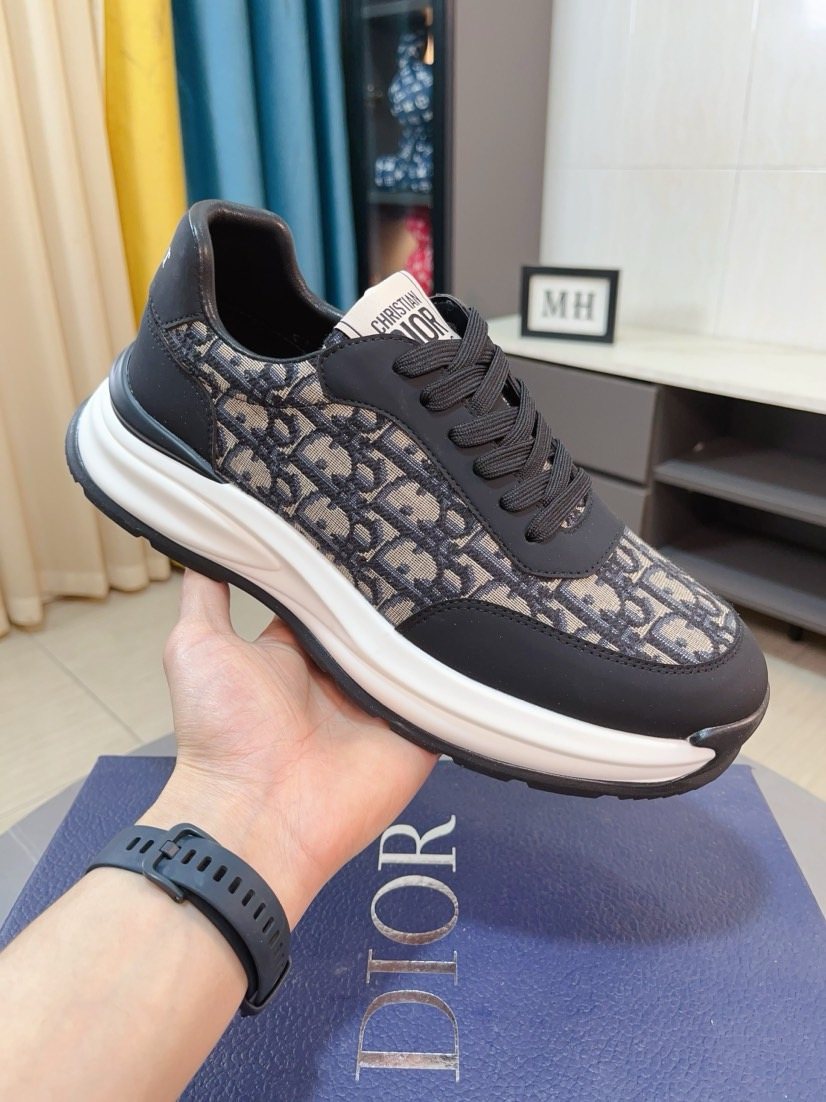 Dior Patterned Low-Top Sneakers — side