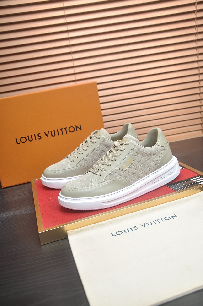 Louis Vuitton Textured Low-Top Sneakers — front