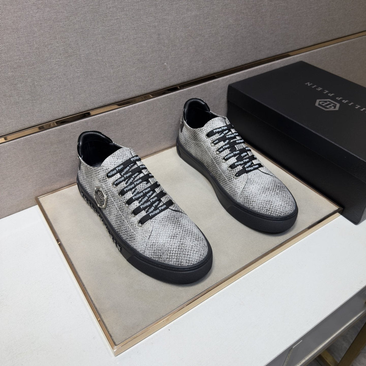 Philipp Plein Textured Low-Top Sneakers — front