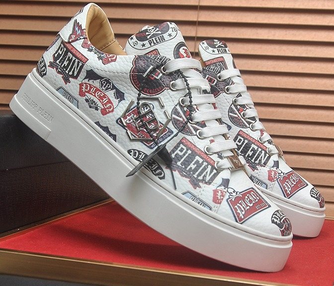 Philipp Plein Graphic Print Low-Top Sneakers — front