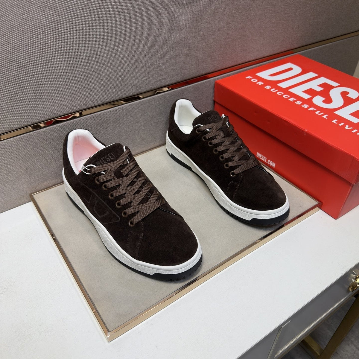 DIESEL Low-Top Lace-Up Sneakers — front