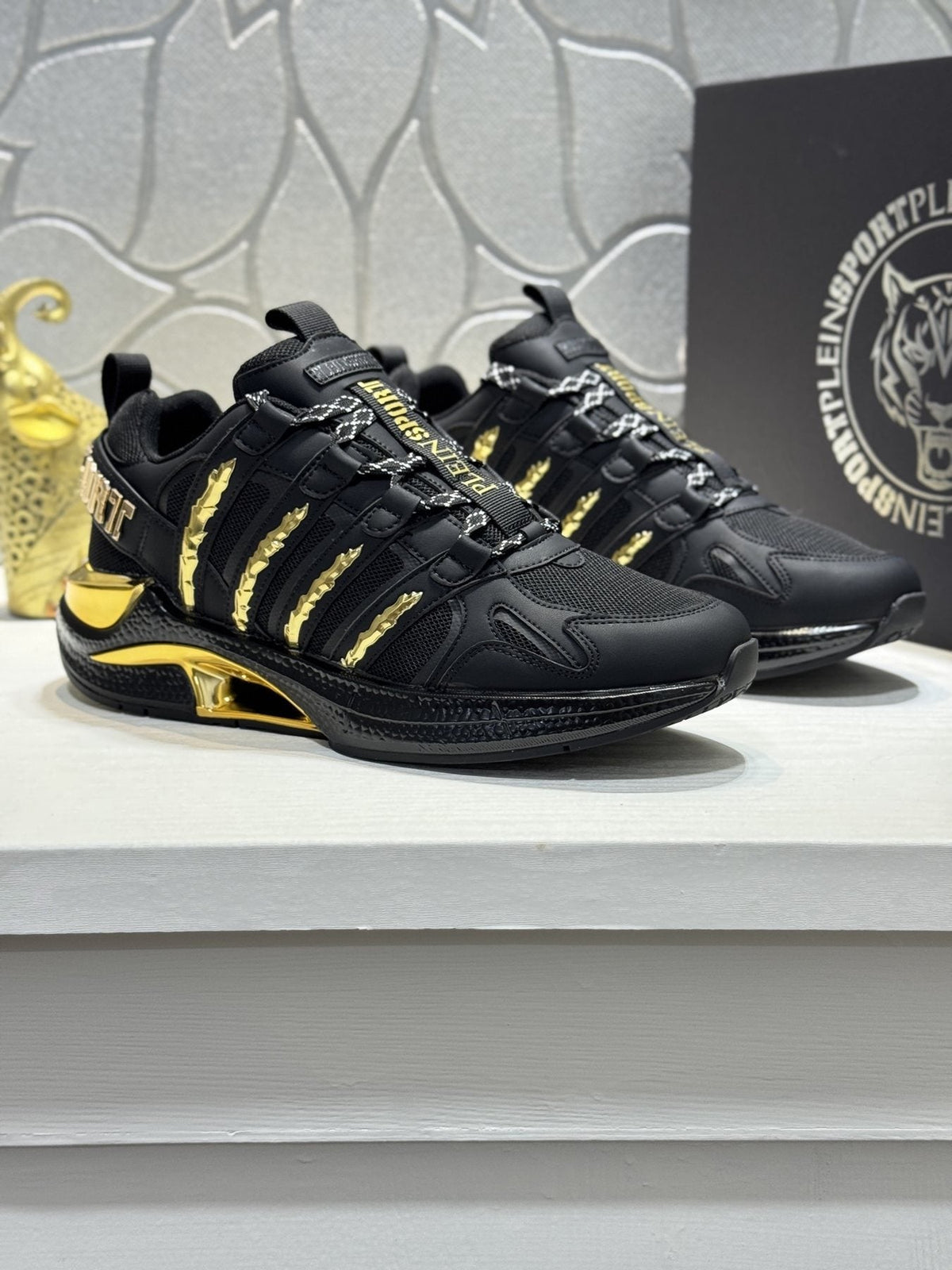 Philipp Plein Mesh Panel Low-Top Sneakers — front